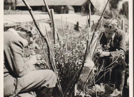 1950, Koolkruisen Jaap Zwaan links